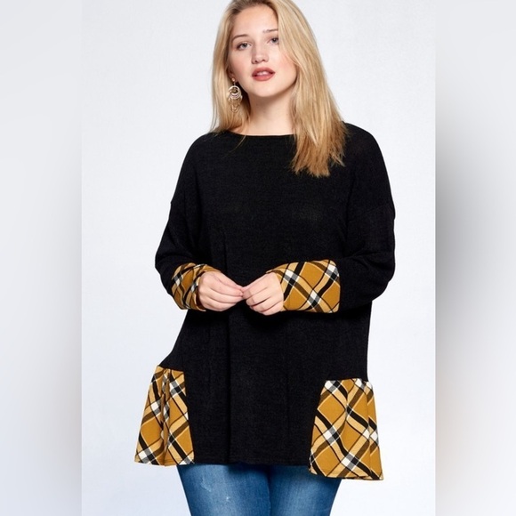 Ms Diva Plus Black Top w/Gold Plaid Accents - Picture 2 of 5